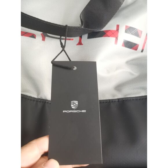 Porsche Duffel Bag: The All-in-One Travel and Gym Sports Bag - Picture 9 of 10